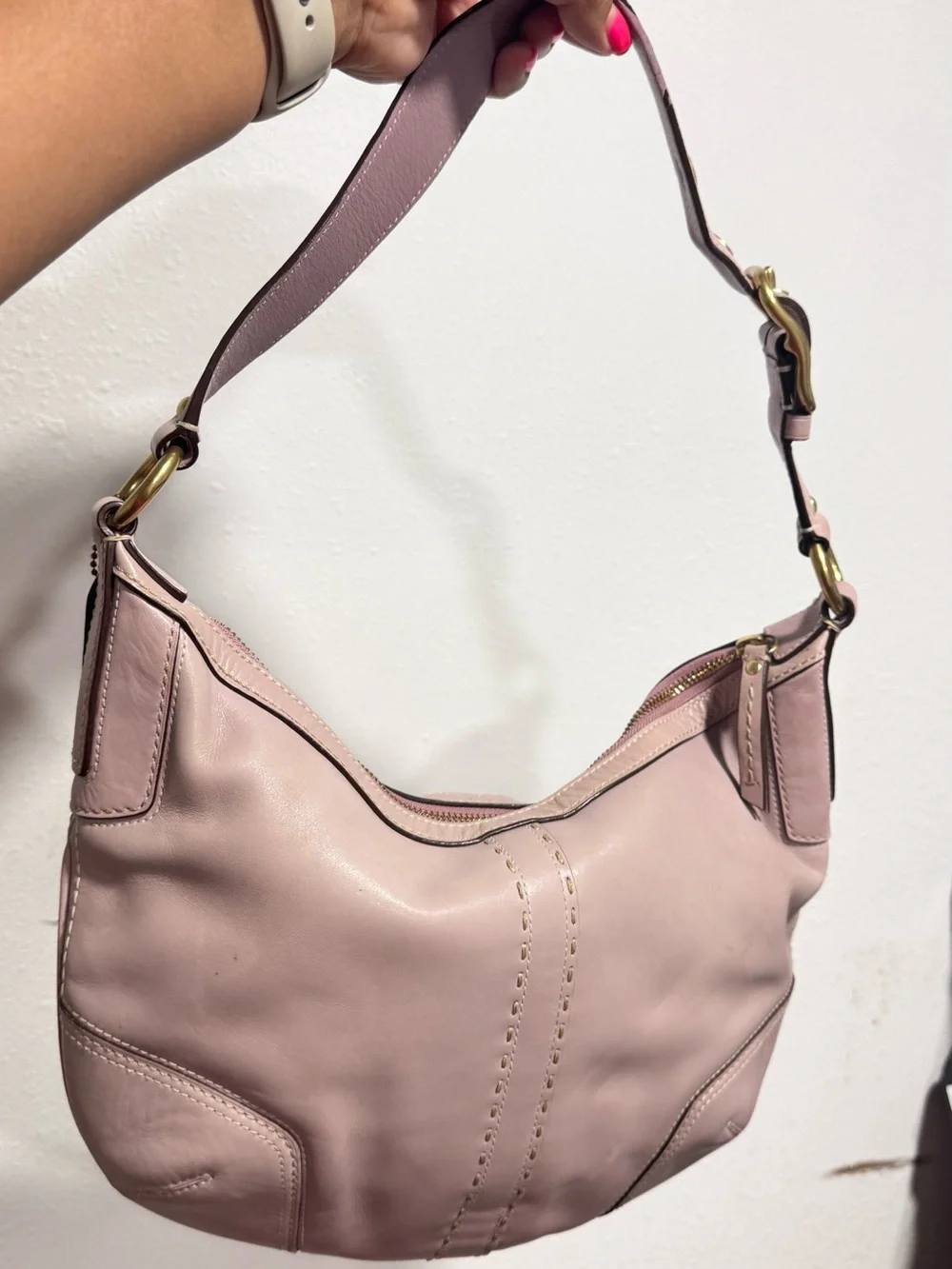 Coach Lilac Vintage Hampton Leather Hobo with Gold Hardware